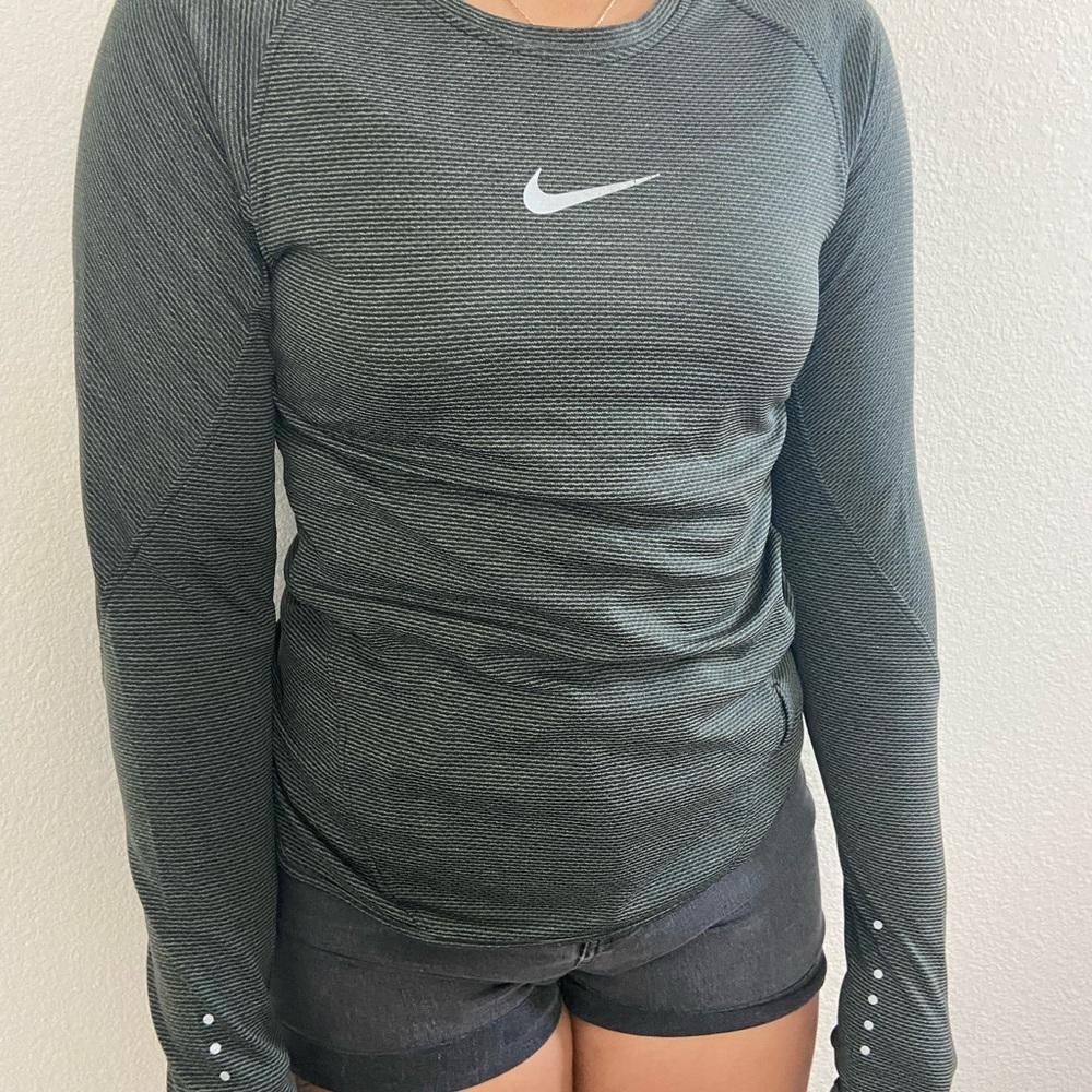 Women’s Nike Longsleeve